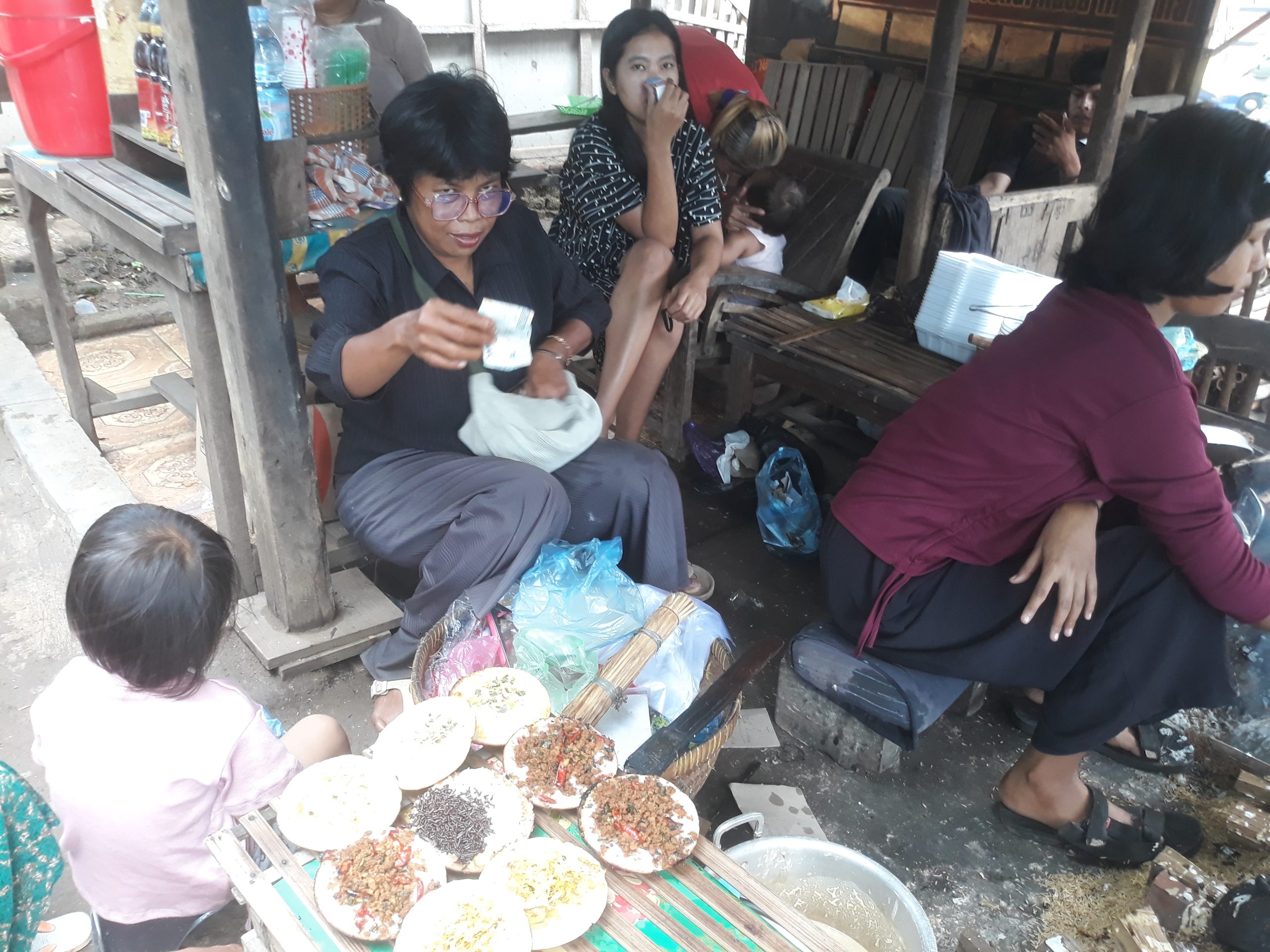 Surabi Montok, Milik Ibu Sumarni Punya Rasa Enak dan Lezat