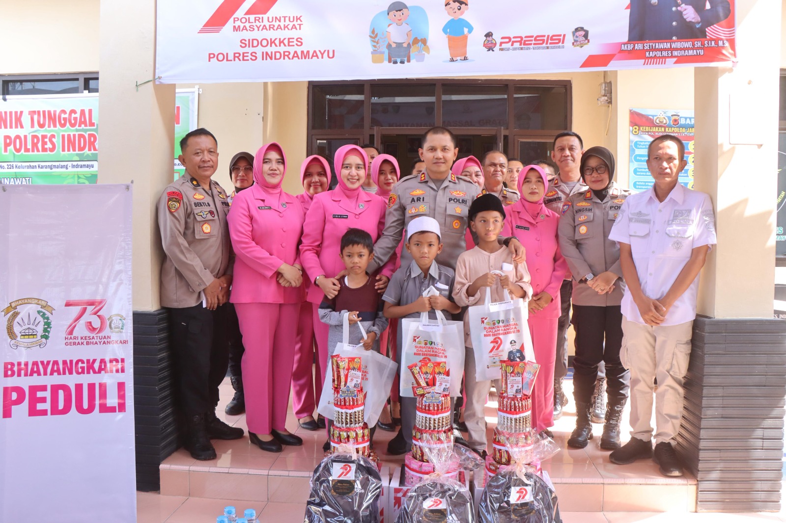 Peringati Hari Bhayangkara ke-79, Polres Indramayu Gelar Khitanan Massal untuk Warga