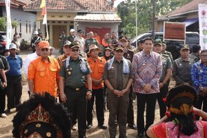 Musim Kemarau BNPB dan TNI Bangun SUMUR BOR di Kroya Indramayu