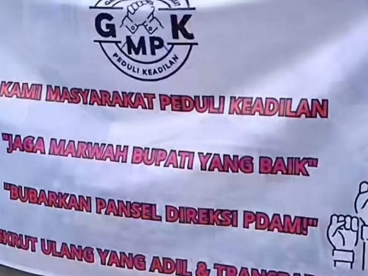 Demo GMPK di Pendopo Indramayu, Tuntut Pembubaran Pansel PDAM
