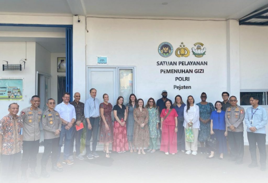 ​Apresiasi tersebut disampaikan saat Executive Vice President Rockefeller Foundation bidang Program Strategy, Elizabeth Yee, meninjau langsung SPPG Polri di Pejaten, Jakarta Selatan