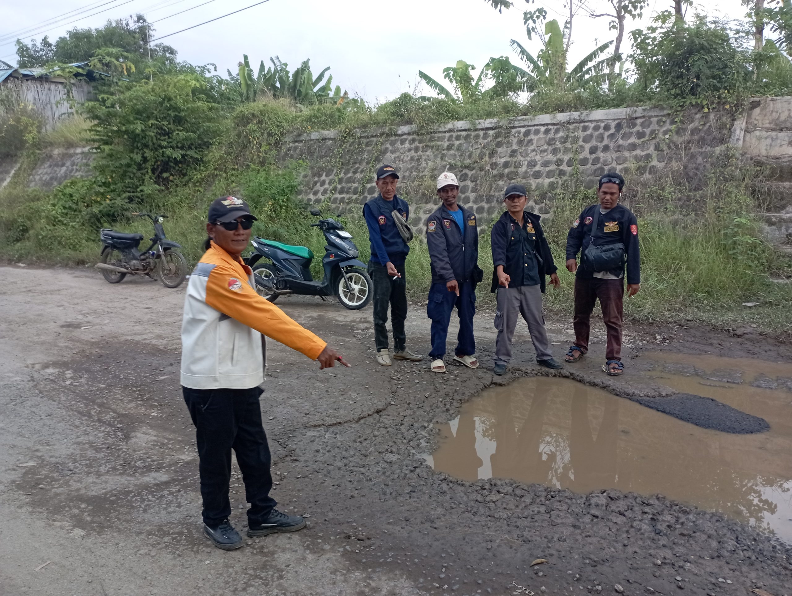 GMPAR Kecam Pemdes Panyindangan Kulon, Soroti Jalan Rusak Parah di Blok Gandok Sasakopek