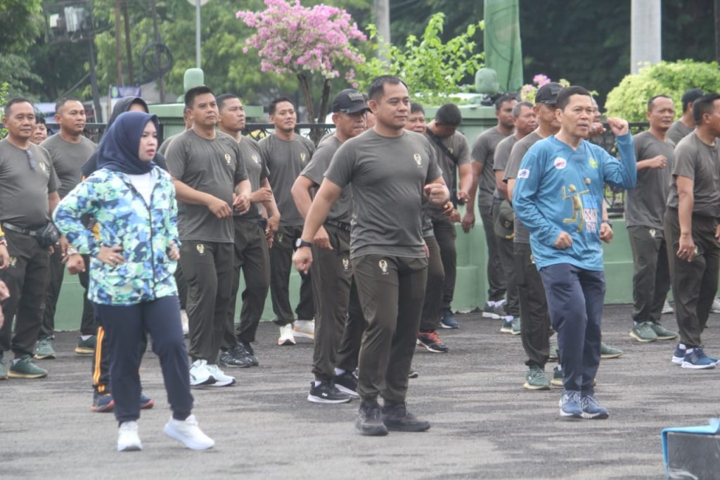 Dalam rangka memperingati Hari Ulang Tahun ke-76 Korem 063/Sunan Gunung Jati, Kodim 0616/Indramayu menggelar kegiatan Senam