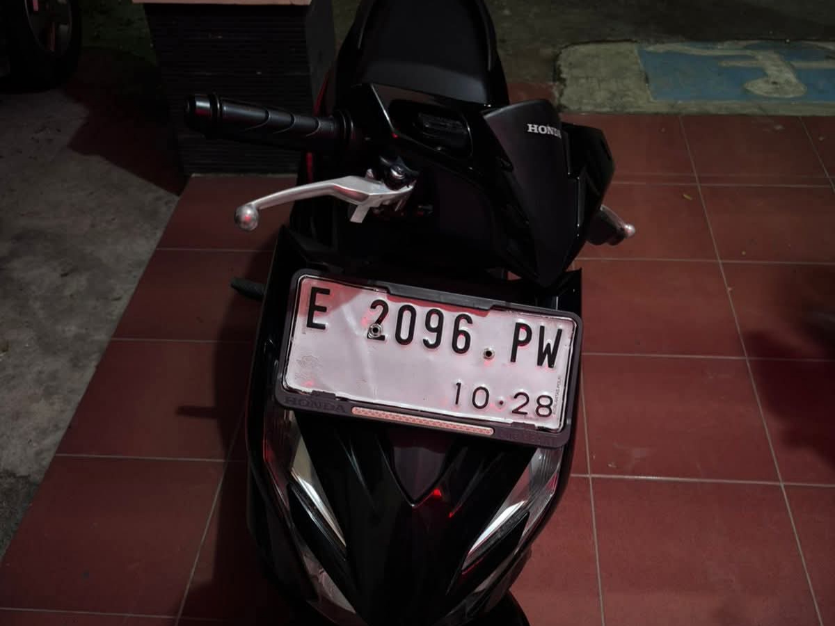 Curi Motor di Parkiran RS Mitra Plumbon Widasari, Dua Pria diringkus Polisi