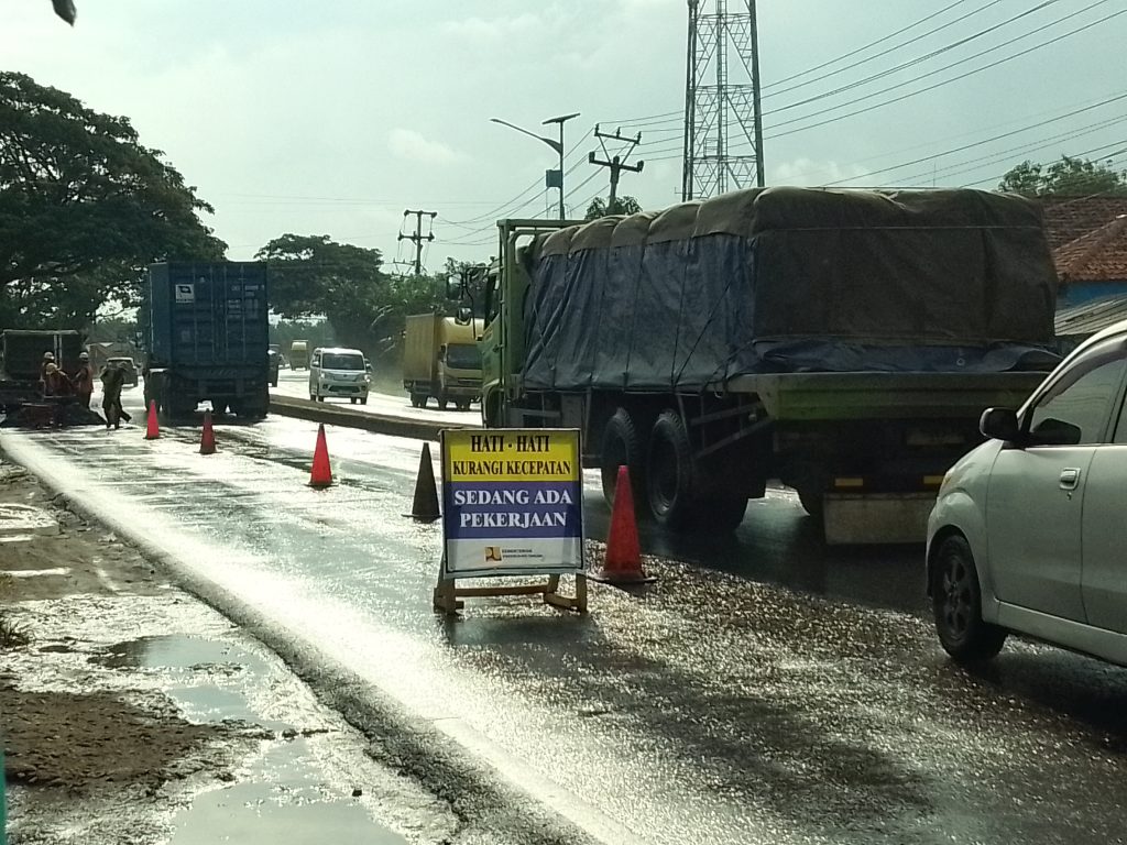 Kementerian Pekerjaan Umum dan Perumahan Rakyat (PUPR) melalui Direktorat Jenderal Bina Marga mulai melakukan perbaikan intensif