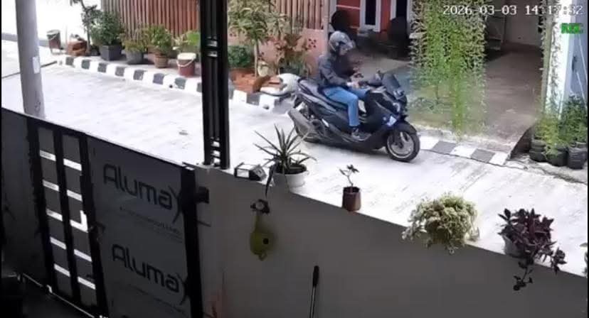 Diduga Sales Madu Gadungan Hipnotis Warga di Perumahan BDI Indramayu