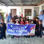 Lembaga pendidikan anak usia dini tersebut menggelar peringatan Hari Kartini dengan penuh khidmat dan kemeriahan.