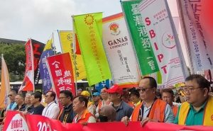 Buruh Migran di Taiwan Tuntut Kesetaraan Pensiun dan Asuransi pada Aksi 1 Mei