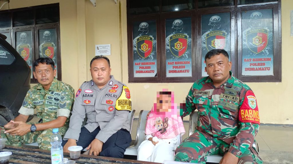 Terduga pelaku yang sedang melintas tiba-tiba menghampiri dan menarik paksa kedua korban. Di lokasi tersebut, pelaku diduga melakukan..