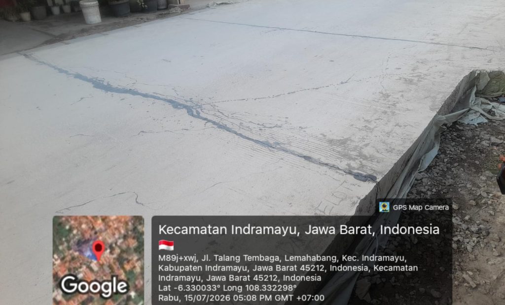 Pengerjaan proyek rehabilitasi Jalan Tembaga Raya Kecamatan Indramayu senilai Rp3,3 miliar kembali menjadi cibiran