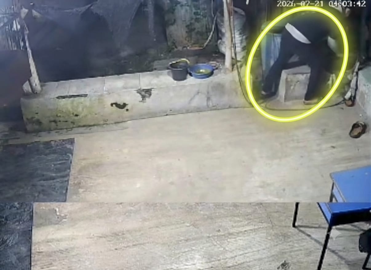 Maling Bobol Lapak Milik Warga, Mesin Kompresor Senilai Rp2,5 Juta Raib Terekam CCTV