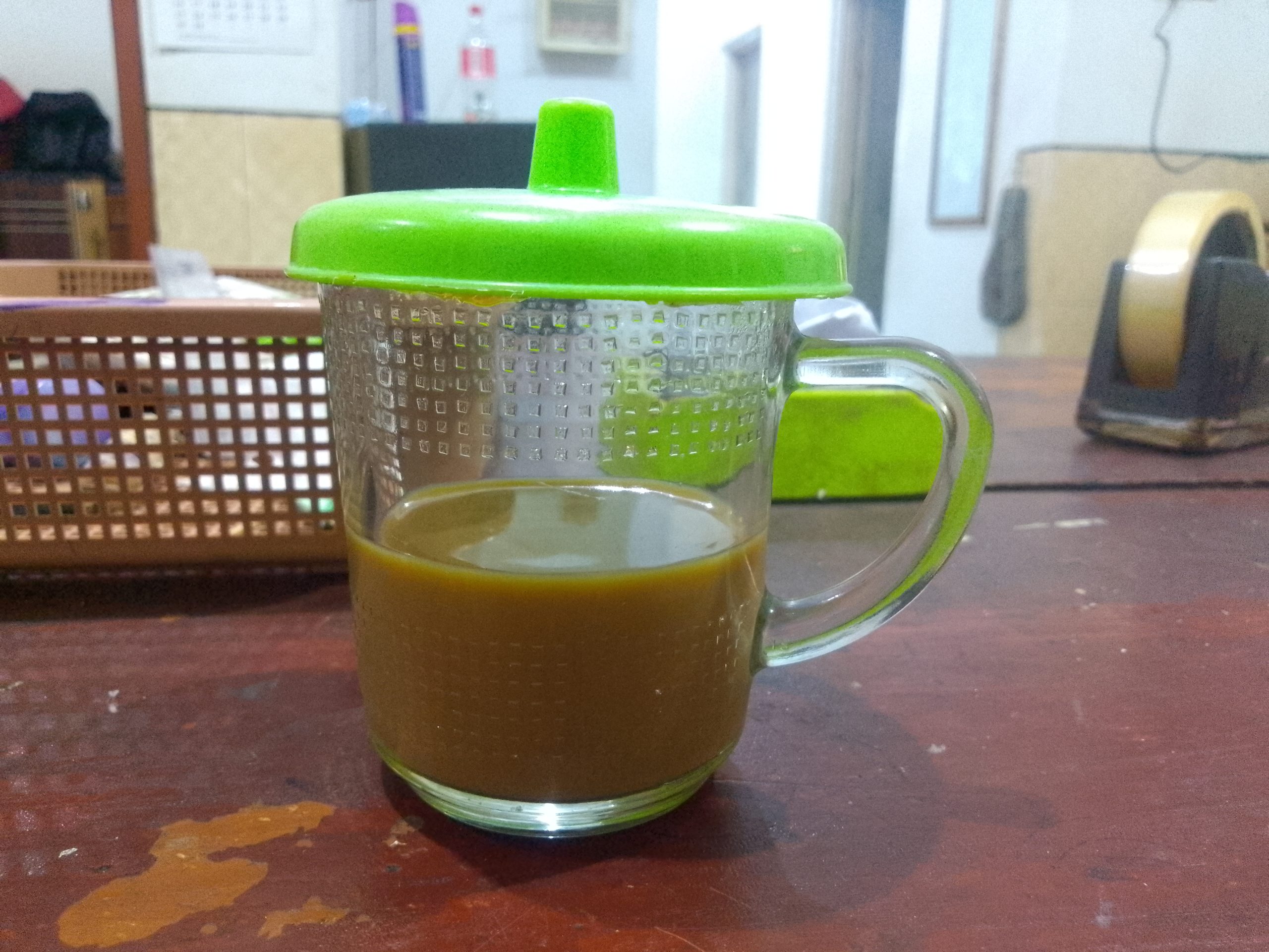 Kopi Hitam vs Kopi Mix Mana yang Lebih Efektif untuk Stamina Pekerja?
