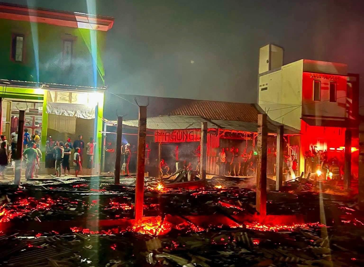 Pasar Tegalgubug Arjawinangun Terbakar Blok E Habis