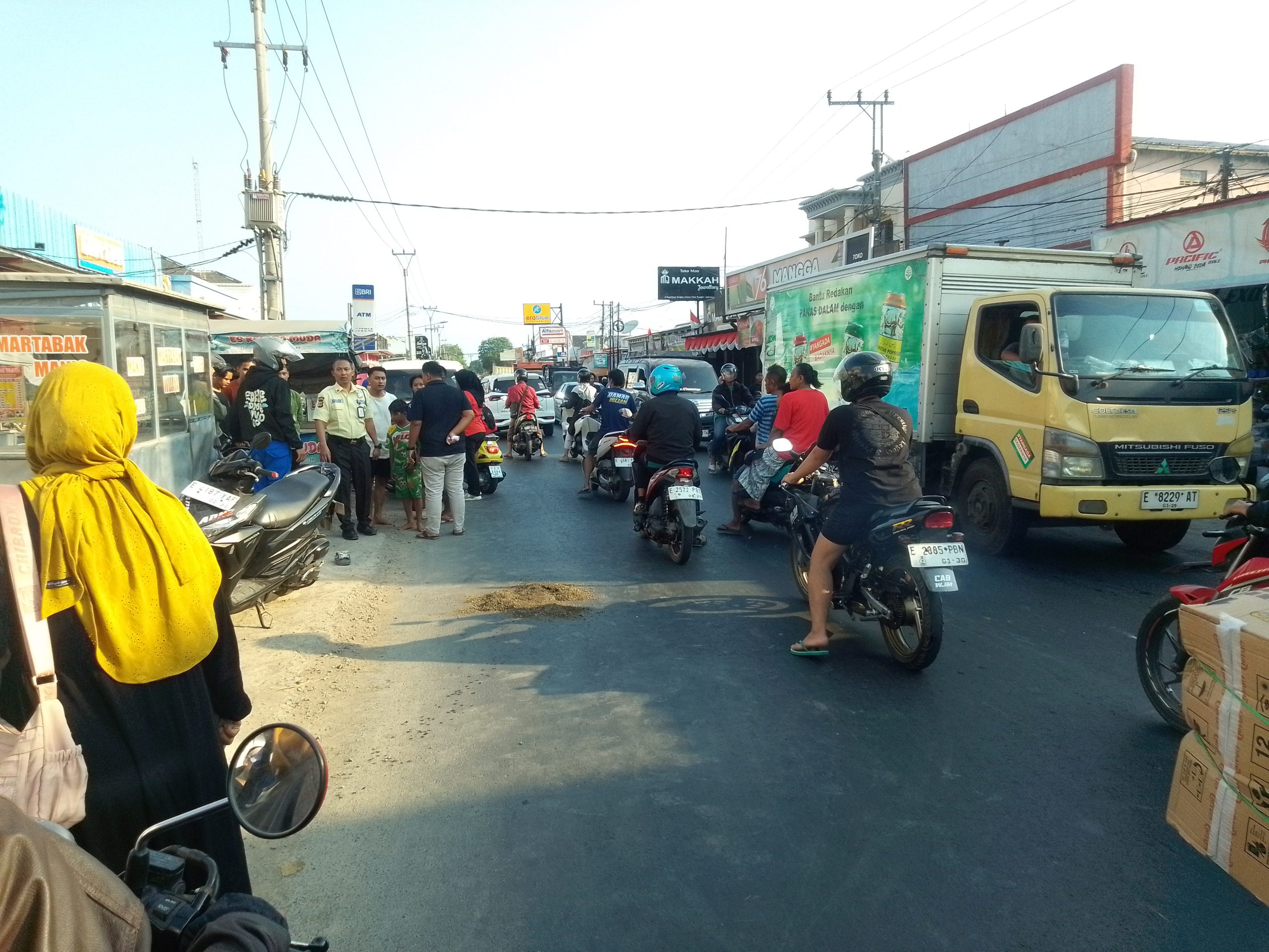 Kecelakaan Di pasar Bangkir Rambatan Kulon, Merengut Pelajar MTS Negeri 7 Lohbener