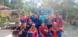 Damkar Kabupaten Indramayu Berhasil Tangani Kebakaran Lahan Kosong di Desa Pawidean Widasari